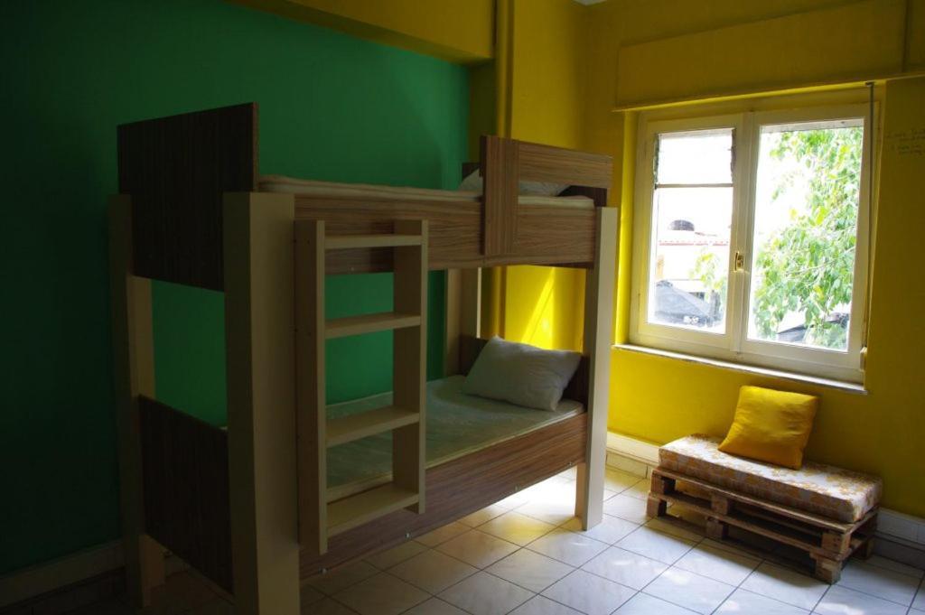 Small Funny World Athene Buitenkant foto